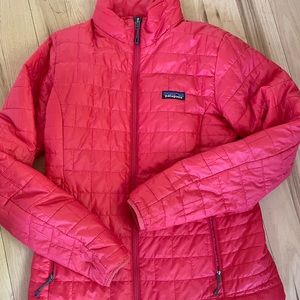 Women’s Patagonia nano puff jacket